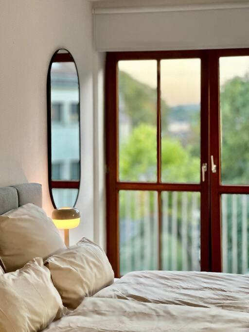 Wohnung Alte Mainbruecke - Gratis Kaffee - Netflix - Balkon Würzburg Buitenkant foto