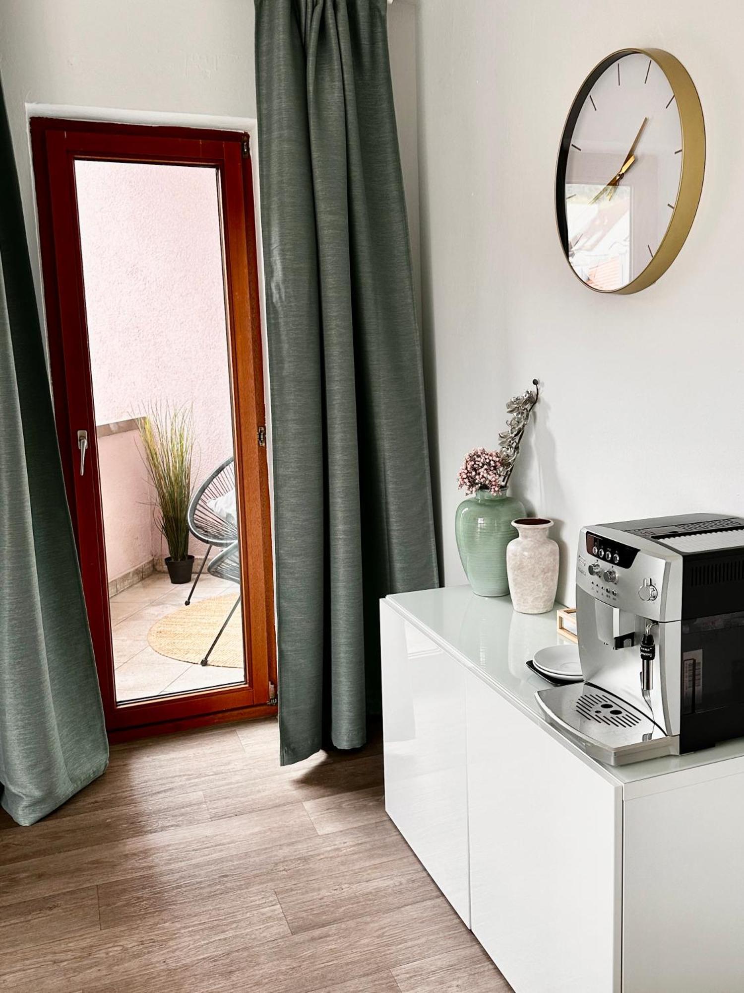 Wohnung Alte Mainbruecke - Gratis Kaffee - Netflix - Balkon Würzburg Buitenkant foto